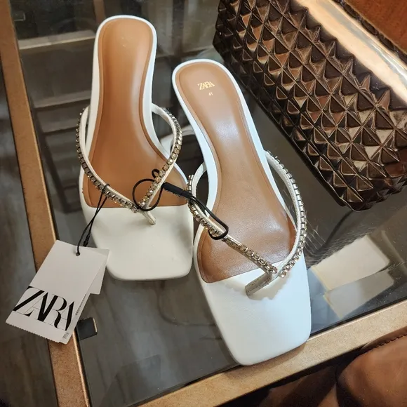 NWT Embellished Zara Kitten Heels