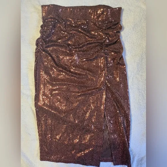 NWT G by Giuliana Black Label Metallic Knit Ruched Skirt Size M