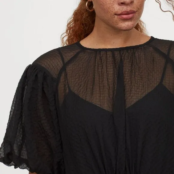 NWT H&amp;M Short Sleeve Wide-Cut Overlay Midi Dress Size S