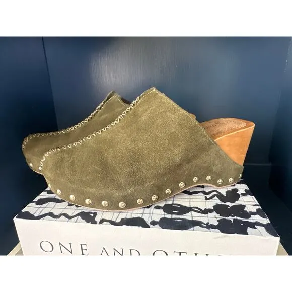 NWT Kelsi Dagger Brooklyn  Journal olive suede clogs mules sz 6 EU 36.5 Anthro