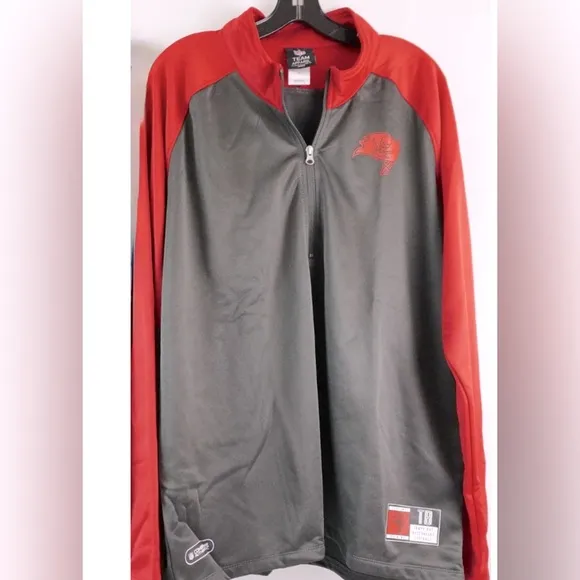NWT [Outerstuff] Tampa Bay Buccaneers NFL Performance 1/4 Zip Pullover Men’s XL