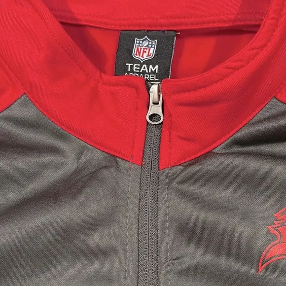 NWT [Outerstuff] Tampa Bay Buccaneers NFL Performance 1/4 Zip Pullover Men’s XL