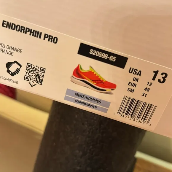 NWT Saucony Endorphin Pro Mens 13 Orange Yellow Lace Up NIB Running Shoes NEW