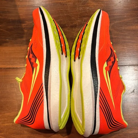 NWT Saucony Endorphin Pro Mens 13 Orange Yellow Lace Up NIB Running Shoes NEW