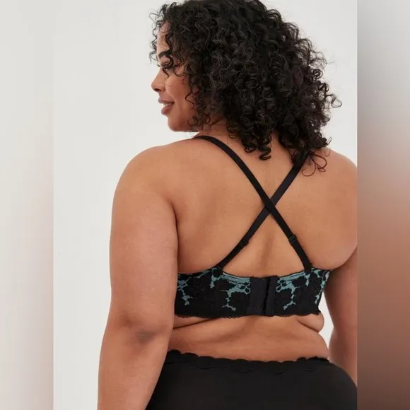 NWT TORRID Curve Bombshell Everyday Strapless Push-Up Bra Size 44B