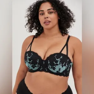NWT TORRID Curve Bombshell Everyday Strapless Push-Up Bra Size 44B