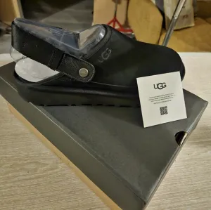 NWT UGG Men's Golden Coast Clog, Black size 11