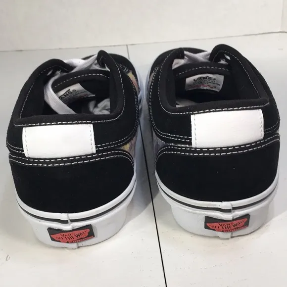 NWT Vans Chukka L Skateboard Shoes in Tie Dye and Black Men’s 10.5