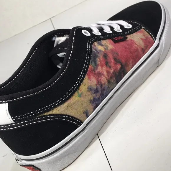 NWT Vans Chukka L Skateboard Shoes in Tie Dye and Black Men’s 10.5