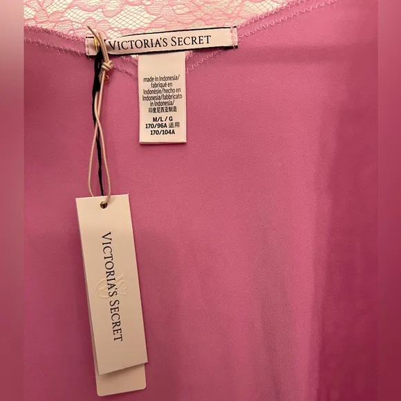NWT VICTORIA'S SECRET Lace-Trim Satin Set Long Robe Size M/L Nightgown MSRP $190