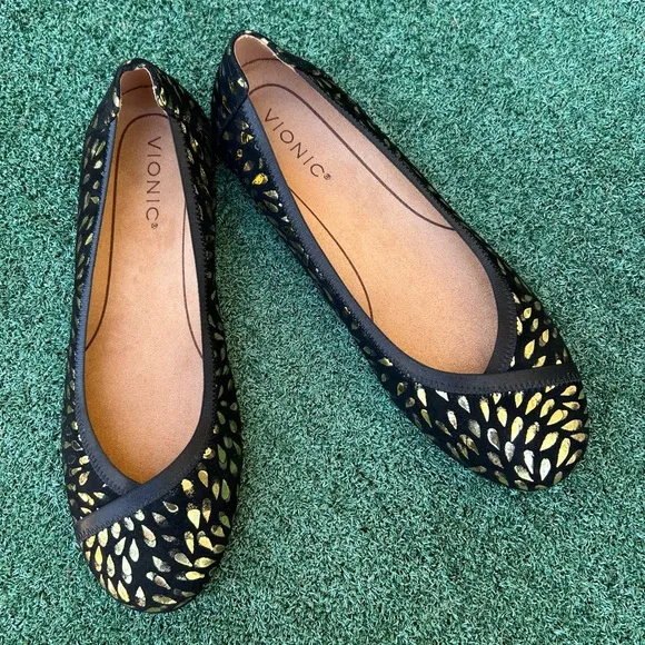 NWT Vionic Caroll Ballet Flat Foil Suede Black Gold 9