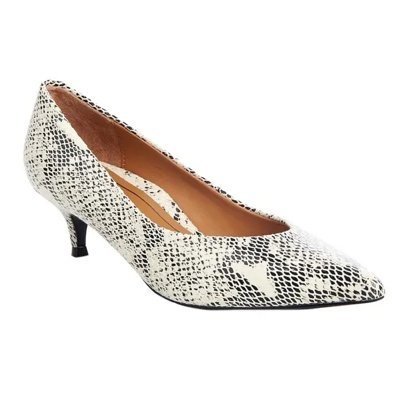 NWT Vionic Josie Kitten heel Pumps White / Black Womens Sz 6 $179