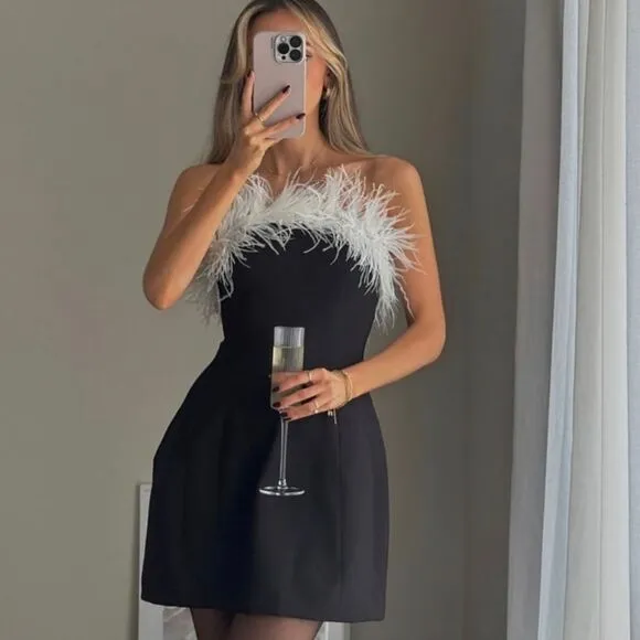 NWT ZARA feather stretchy dress contrasting black&amp;white.  Feathery feather