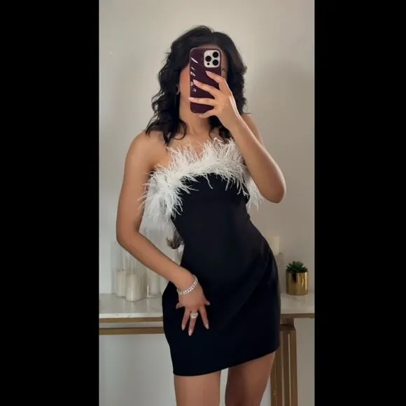 NWT ZARA mini dress with feathers contrast white and black