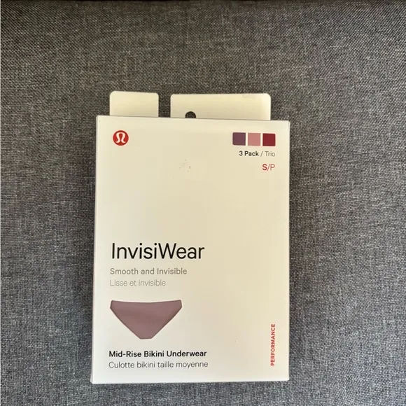 NWT!🍋🍋Lululemon InvisiWear Mid-Rise Bikini Underwear 3 pack🍋🍋. Size Small.