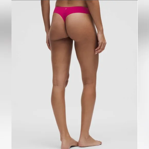 NWT!🍋🍋Lululemon InvisiWear Mid-Rise Thong Underwear 3 Pack🍋🍋. Size Large.