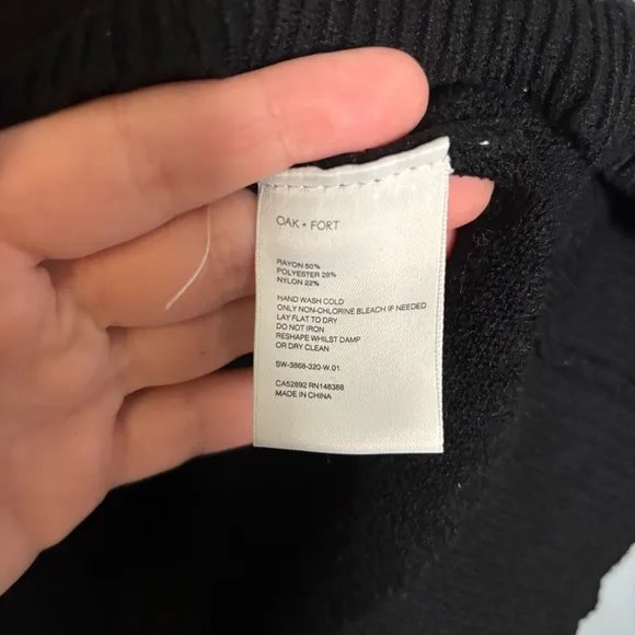 Oak   Fort Women’s Mockneck Black Sweater Oversized