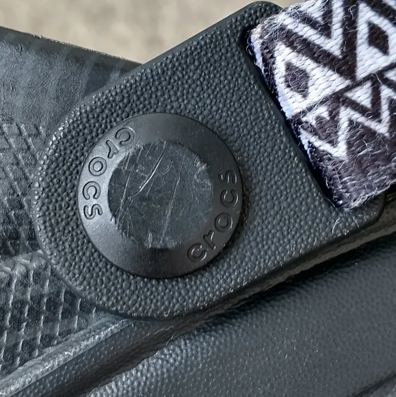 💥Offers Welcome💥CROCS Kids Marvel Black Panther Classic Clogs from Finish Line