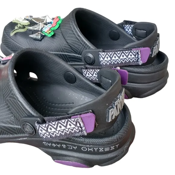 💥Offers Welcome💥CROCS Kids Marvel Black Panther Classic Clogs from Finish Line
