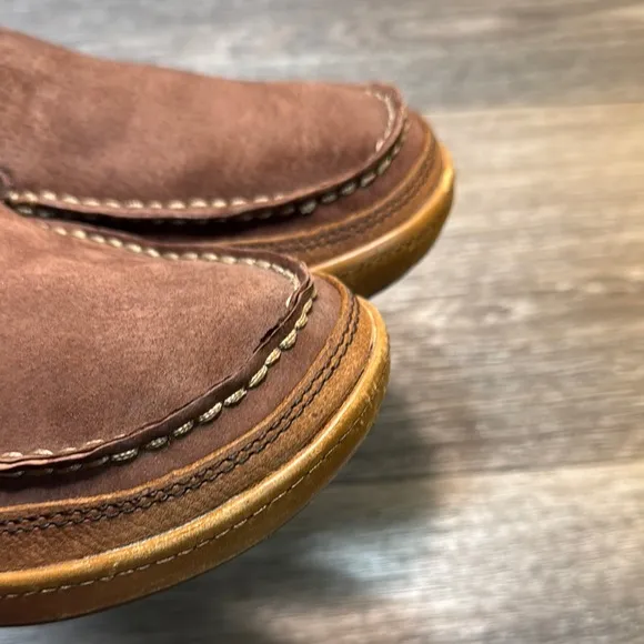 Olukai Brown Suede /leather Loafers Slip-Ons men’s size 41.5 (b129)