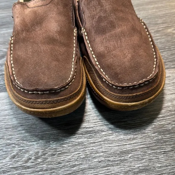 Olukai Brown Suede /leather Loafers Slip-Ons men’s size 41.5 (b129)