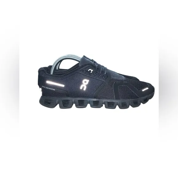On Cloud 5 Women’s Running Shoes Size 9.5