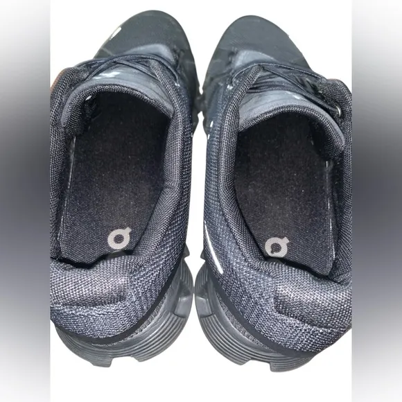 On Cloud 5 Women’s Running Shoes Size 9.5