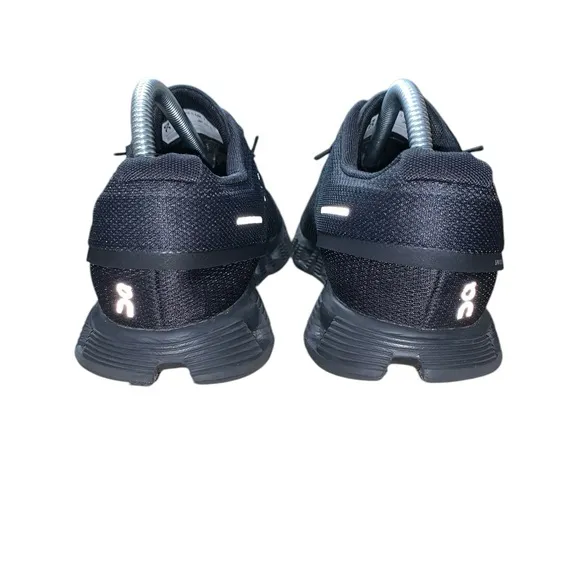 On Cloud 5 Women’s Running Shoes Size 9.5