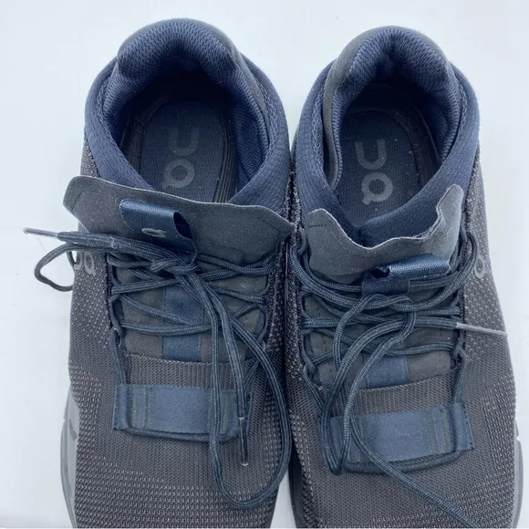 On Cloud on running Cloudnova Lace Up Running Shoes Mens Size 8.5 Black
