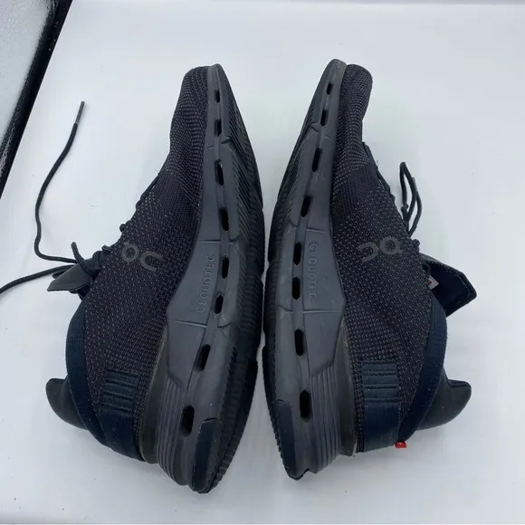 On Cloud on running Cloudnova Lace Up Running Shoes Mens Size 8.5 Black