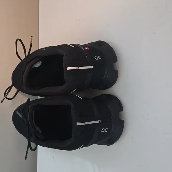 On Cloud Waterproor Running Men's Black Shoes