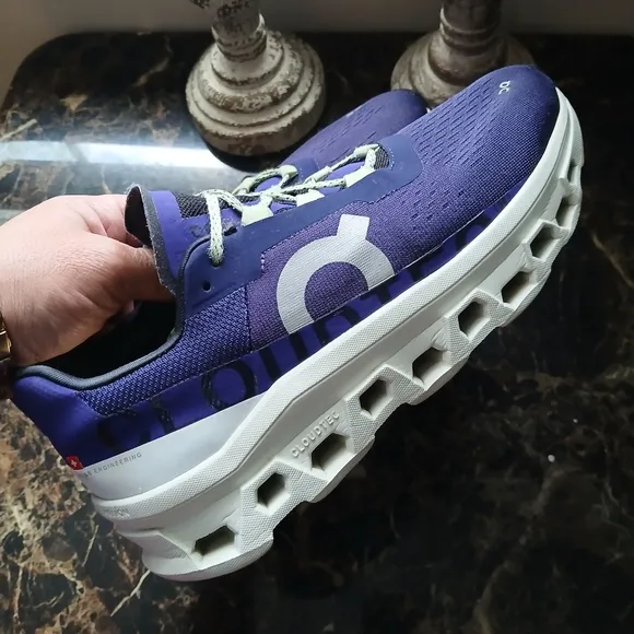 On CloudMonster Comfort/Running/Medical Field Shoes Size 9.5 Men/11 Women