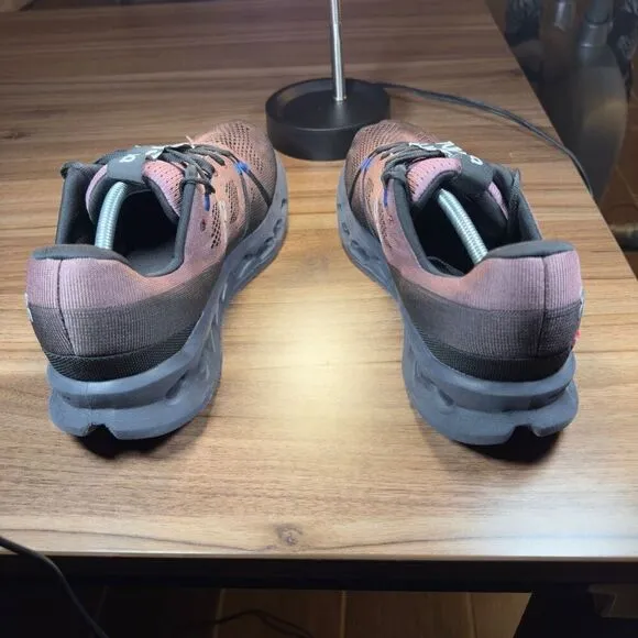 ON CLOUD SURFER - Men’s Running Shoes - SIZE 12.5