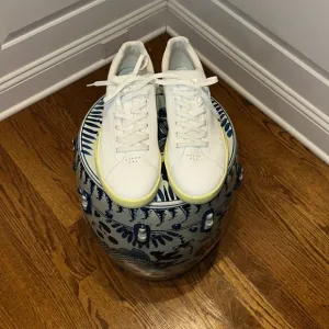 On Running Advantage x The Roger Tennis Shoe