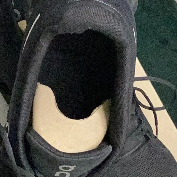 ON Running Black Athletic Shoes