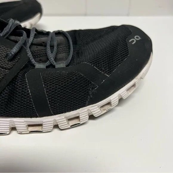 On Running Cloud Men’s Black Shoes Size 11.5