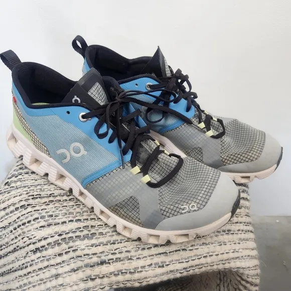 On Running Cloud X Shift Running Shoes Womens Size 11 Blue