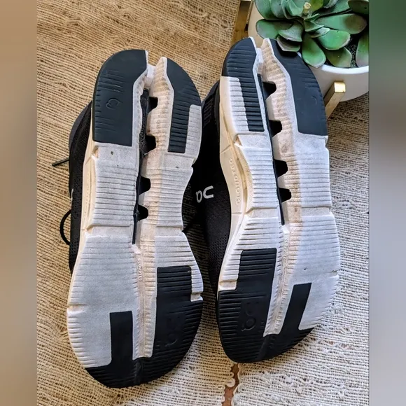 On Running Cloudnova Men's Shoes in Black