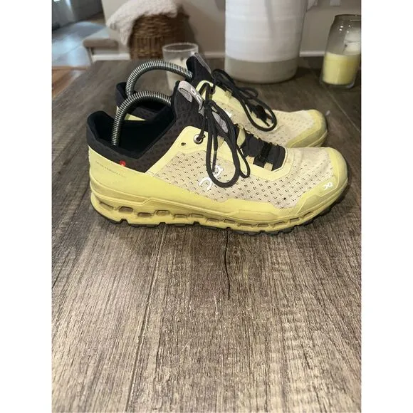 ON RUNNING Cloudultra &quot;Limelight&quot; Running Shoes Size 10 Mens