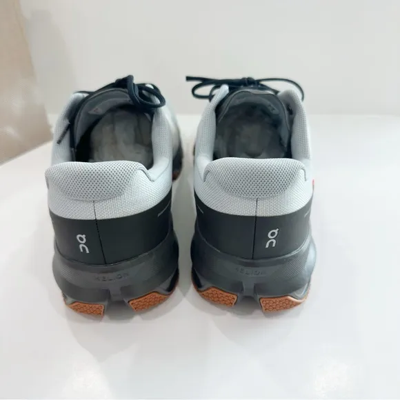 On Running Cloudventure Men’s Trail running shoes