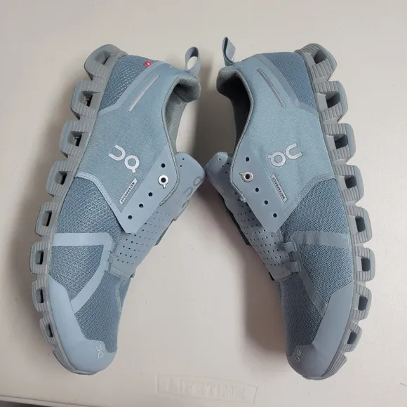 On Running On Cloud Wateproof Mesh Men's Blue Running Shoes.
