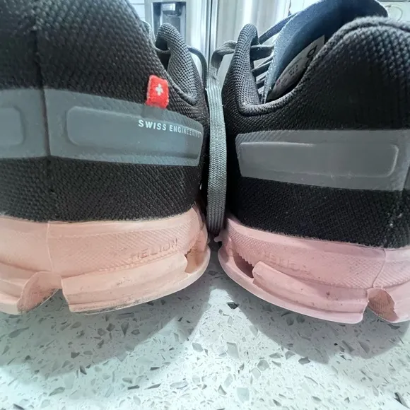 On Running Women's Running Shoes - Purple and Gray 7.5