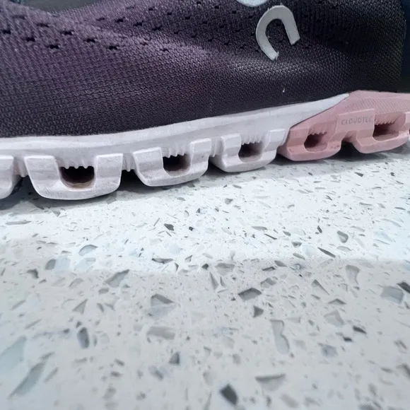 On Running Women's Running Shoes - Purple and Gray 7.5