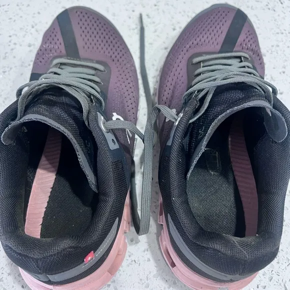 On Running Women's Running Shoes - Purple and Gray 7.5