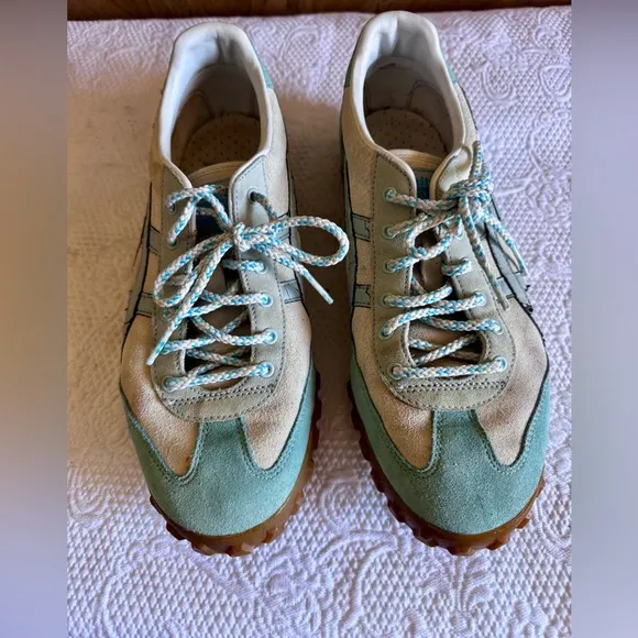 Onitsuka Tiger Gantrai Japan Running Sneaker  Baby Blue Shoes Rare US Men 11