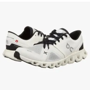 On Running Women sneakers CloudX  Women’s 10