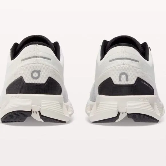 On Running Women sneakers CloudX  Women’s 10