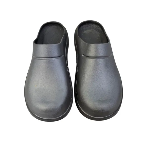 OOFOS OOcloog Clog/Mules GUC $115 Size EU43  10M/W12      S3284