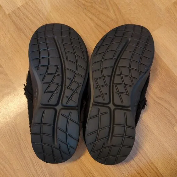 Oofos Oocoozie Shoe Slip On Mule Womens 9.5 Black Comfort Fleece Slipper