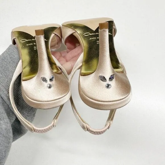 Oscar de la Renta Satin Crystal Embellished Slingback Heels Pumps Womens Size 36